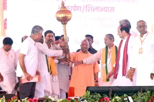 कांग्रेस व सपा मोहम्मद अली जिन्ना के उपासक: योगी