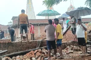 Roof Collapse: बारिश के दौरान मकान की छत गिरने से 20 बकरियों की दबकर मौत