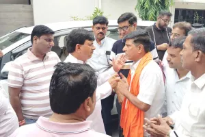 विश्व हिंदू महासंघ के प्रतिनिधि मंडल ने कौशल विकास राज्य मंत्री कपिल देव अग्रवाल से की भेंट