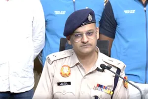दिल्ली में ड्रग तस्करी का बड़ा खुलासा, 8.6 किलो चरस के साथ तीन आरोपी गिरफ्तार