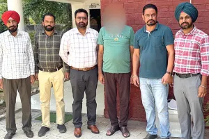 Bribe: विजिलेंस ब्यूरो ने की कार्रवाई, रिश्वत लेता एएसआई रंगे हाथ गिरफ्तार 