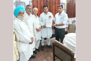 टिब्बी धान क्षेत्र में कृषि विद्युत आपूर्ति 8 घंटे करने की मांग, भारतीय किसान संघ ने एसडीएम को सौंपा ज्ञापन
