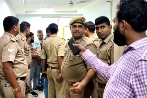 ढाबे पर खाना खाने जा रहे युवक को दिनदहाड़े मारी गोली, वारदात से पुलिस विभाग में हड़कंप