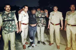 Deoria Encounter: देवरिया में पुलिस की अपराधियों के साथ मुठभेड़, दो अपराधी गिरफ्तार