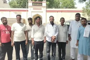 Electric Shock: झूलती खुली विद्युत तारों से बालक को लगा करंट, टला बड़ा हादसा 
