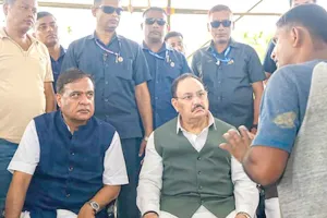 Assam Floods: असम में बाढ़ से तबाही के बीच जे.पी. नड्डा का दौरा, केंद्र ने हरसंभव सहायता का किया ऐलान