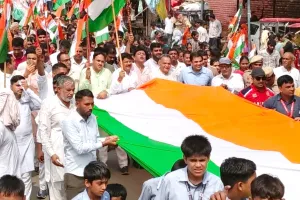 Tiranga Yatra: 500 फीट लंबे तिरंगे के साथ हांसी में निकाली तिरंगा यात्रा