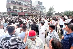 करनाल में हर्ष के एनकाउंटर से खफा रोड़ समाज ने किया विरोध प्रदर्शन