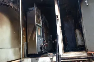Solar Plant: सोलर प्लांट के कंट्रोल रूम में लगी आग, विद्युत उपकरण जले, लाखों के नुकसान का अनुमान