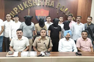 वकील के घर पर डकैती मामले में चार गिरफ्तार