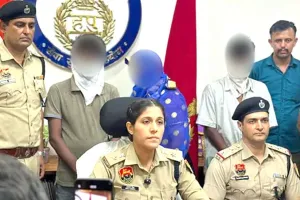 नौकरानी ने पति और बेटे संग मिलकर की मालकिन की हत्या, तीन गिरफ्तार