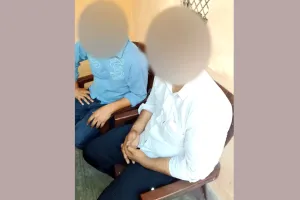 Bribe Case: हड़ताल के बीच 20 हजार रिश्वत लेते पटवारी और सहायक गिरफ्तार 