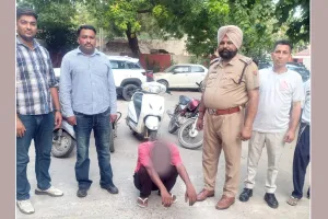 बाइक चुराने का आरोपी गिरफ्तार, पांच दुपहिया वाहन बरामद