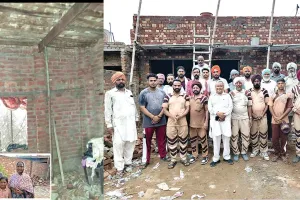 ब्लॉक साधोहेड़ी की साध-संगत ने जरूरतमंद परिवार को बनाकर दिया ‘आशियाना’