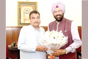 विभिन्न विकास प्रोजेक्टों को लेकर गडकरी से मिले सोढ़ी