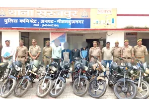 ग्रेटर नोएडा में अंतर्राज्यीय बाइक चोर गिरोह का पर्दाफाश, 14 दोपहिया वाहन बरामद