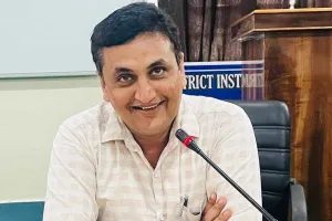 एक शिक्षक-5 पौधें, 