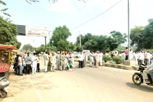 Farmer News: किसानों ने डबवाली रोड किया जाम, जानें क्या है माजरा 