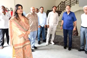 उपायुक्त नेहा सिंह ने किया ईवीएम वेयरहाउस का निरीक्षण