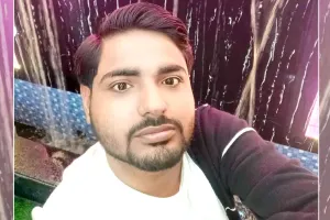 Honesty: रवि इन्सां ने पेश की ईमानदारी की मिसाल, 20 हजार रुपये से भरा पर्स लौटाया