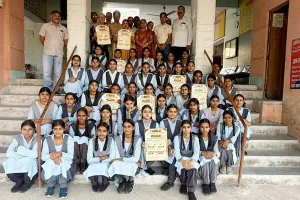 Awareness Campaign: छात्राओं को दी भटनेर दुर्ग की जानकारी 