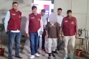दिल्ली क्राइम ब्रांच को मिली बड़ी कामयाबी, पैरोल जंप कर फरार दोषी 5 साल बाद गिरफ्ता