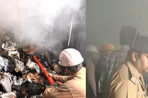 Ghaziabad Fire News: गाजियाबाद में कपड़ों के यूएस पोलो शोरूम में लगी भीषण आग