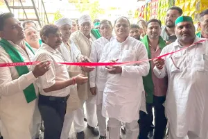 Free Medical Camp: कैराना में निःशुल्क चिकित्सा शिविर आयोजित, मरीजों की हुई जांच