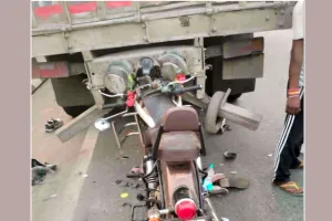 Kolkata Road Accident: दुर्गापुर में दो सड़क हादसे, पांच लोगों की मौत और पांच गंभीर घायल