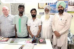 Welfare Work: डेरा श्रद्धालुओं ने मानसिक रूप से विक्षिप्त युवक को परिवार से मिलवाया