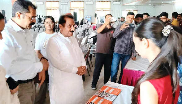 Job Fair News: प्रदेश के 148 युवाओं को मिला ऑफर लेटर