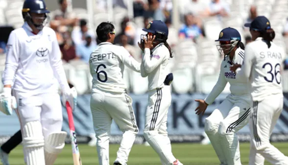 Women's Cricket: लॉर्ड्स में भारत की बेटियों ने रचा इतिहास, टीम इंडिया की इंग्लैंड पर बड़ी जीत 