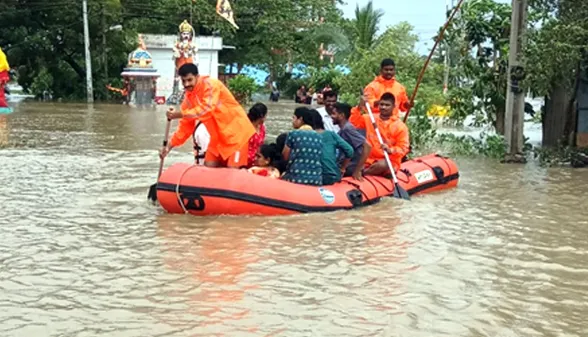 Cyclone Arnab News: कई गांव जलमग्न, सड़क-रेल यातायात ठप