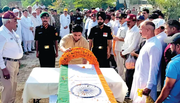 Soldier Tribute: सैनिक कृष्ण दलाल का राजकीय सम्मान के साथ अंतिम संस्कार