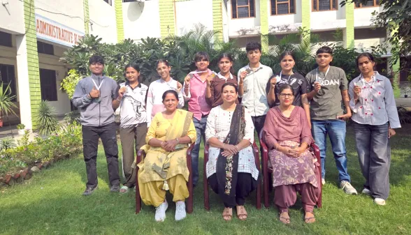 अंतर महाविद्यालय प्रतियोगिता में कन्या कॉलेज की टीम रही दूसरे स्थान पर