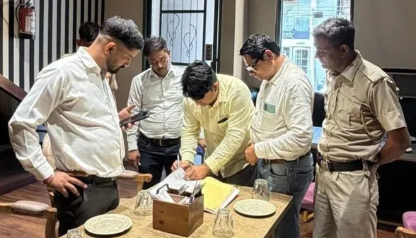 नियमों की अनदेखी पर होटल व पैलेस के काटे चालान
