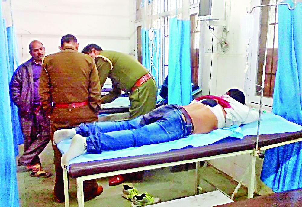 पैमाइश करने गए गिरदावर पर हमला