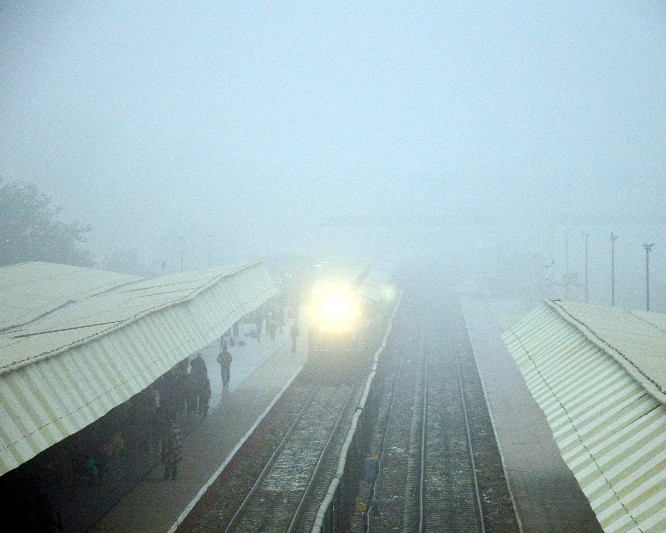 कोहरे में लिपटा राजस्थान, ठंड बढ़ी