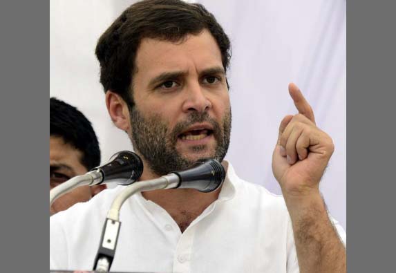 गीता-कुरान एक समान, पर देश में चलेगा संविधान: राहुल