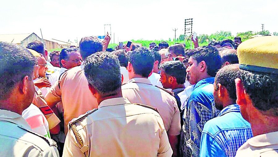 शव रख जाम किया नेशनल हाइवे
