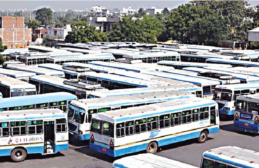 रोडवेज कर्मचारियों ने तीन दिन और बढ़ाई हड़ताल
