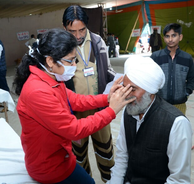 27 वां याद-ए-मुर्शिद फ्री आई कैंप: आॅपरेशन के दूसरे तक 54 अंधेरी जिंदगियों में आया उजाला