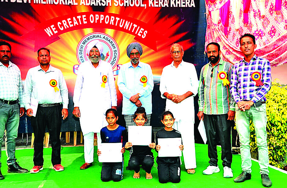 अबोहर : योगा चैंपियनशिप में 10 वर्ग आयु की बच्चियों ने दिखाया दमखम