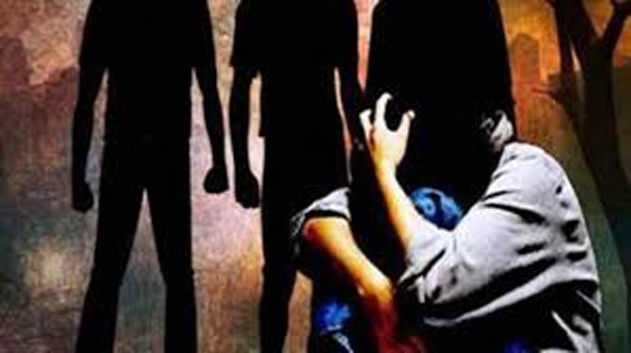 हैदराबाद हैवानियत : एफआईआर लेट दर्ज  करने पर तीन पुलिसकर्मी सस्पेंड