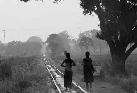 मित्रता को न त्यागे