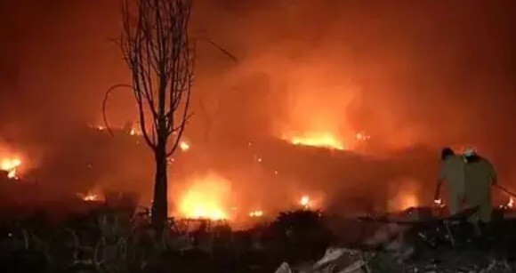 तुगलकाबाद में झुग्गी बस्तियों में लगी भीषण आग, कोई हताहत नहीं