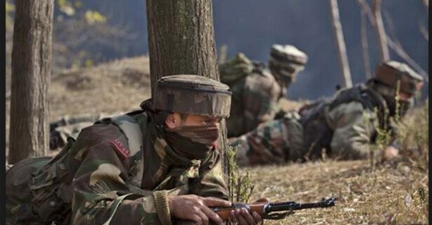 कश्मीर में मुठभेड़, अंधेरे का लाभ उठाकर भाग निकले आतंकवादी