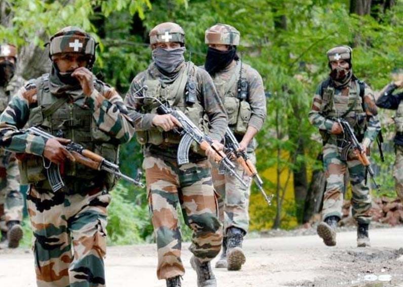पुलवामा में मुठभेड़, जवान शहीद, आतंकवादी ढेर