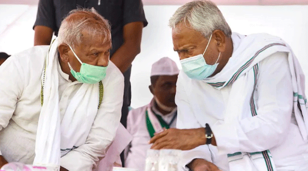बिहार : विधायकों संग नीतीश से मिले माझी
