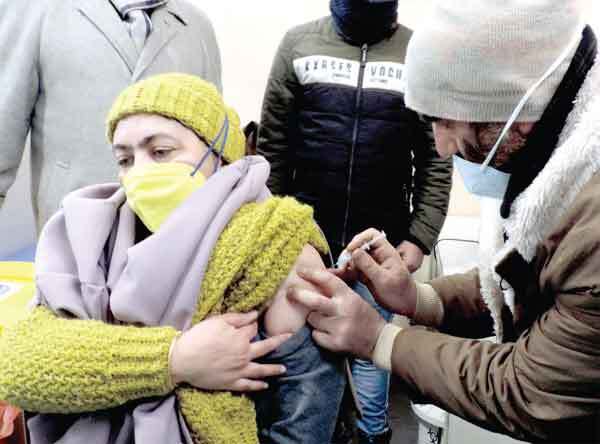 पहले दिन 1.65 लाख लोगों को ही लग सका टीका